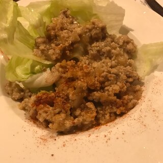 レタスの熱々ひき肉あんかけ